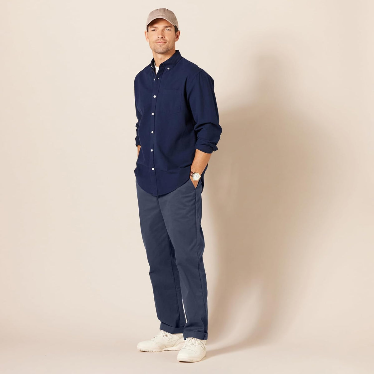Amazon Essentials Men's Classic-Fit Wrinkle-Resistant Flat-Front Chino Pant (Available in Big & Tall)