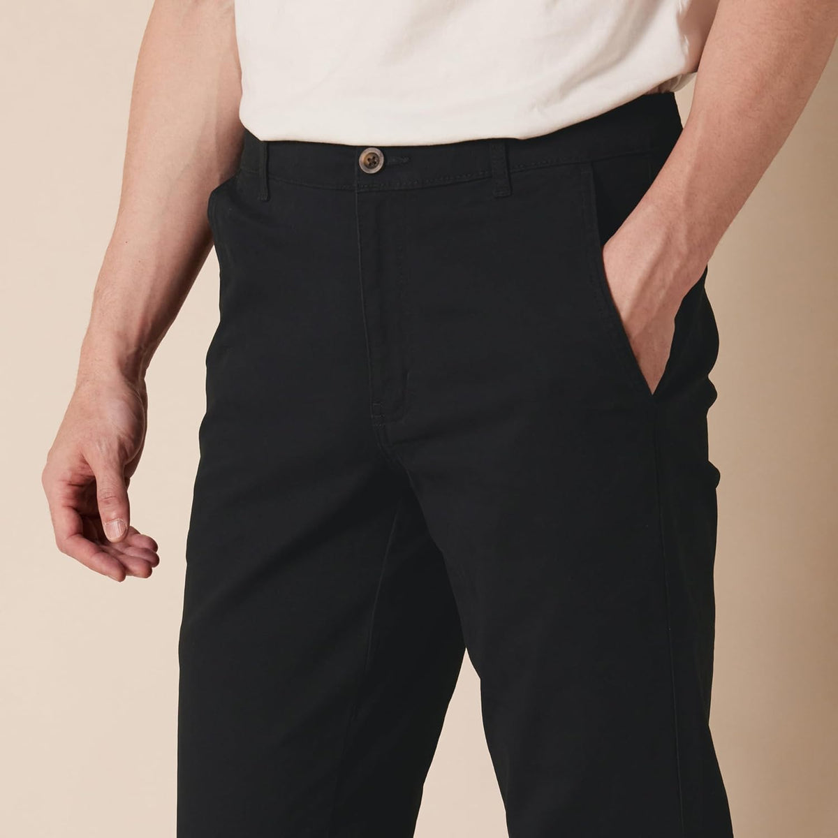 Amazon Essentials Men's Slim-Fit Cotton Breathable Joggers with Pockets