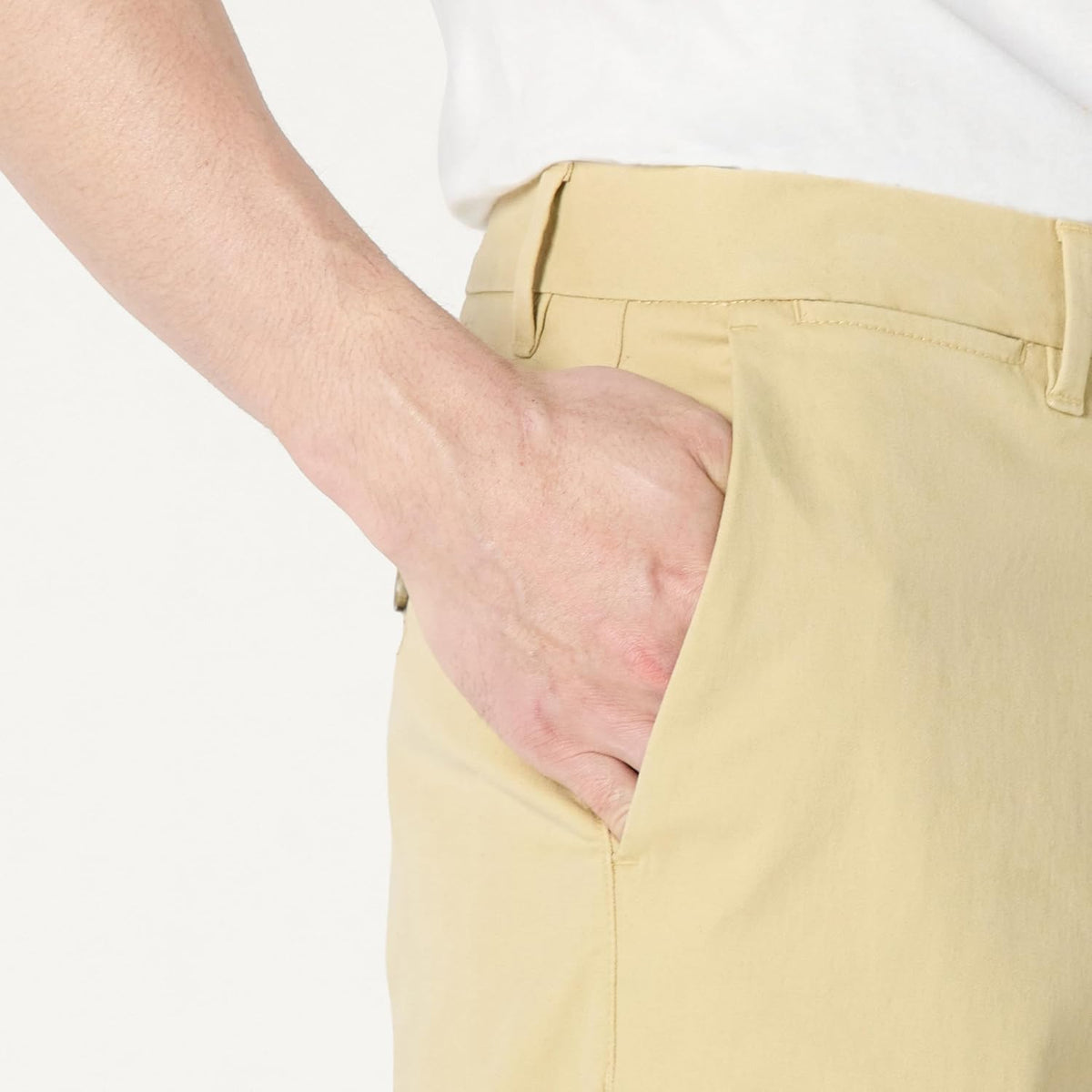 Amazon Essentials Men's Relaxed-Fit Cotton Chino Pant with Stretch Fabric