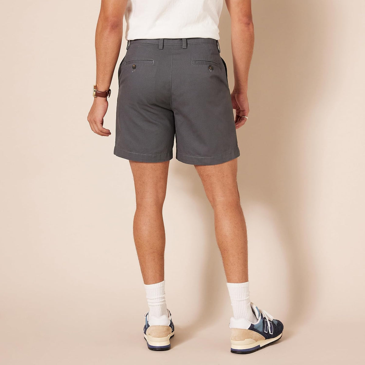 Amazon Essentials Men's Classic-Fit 7" Short Shorts