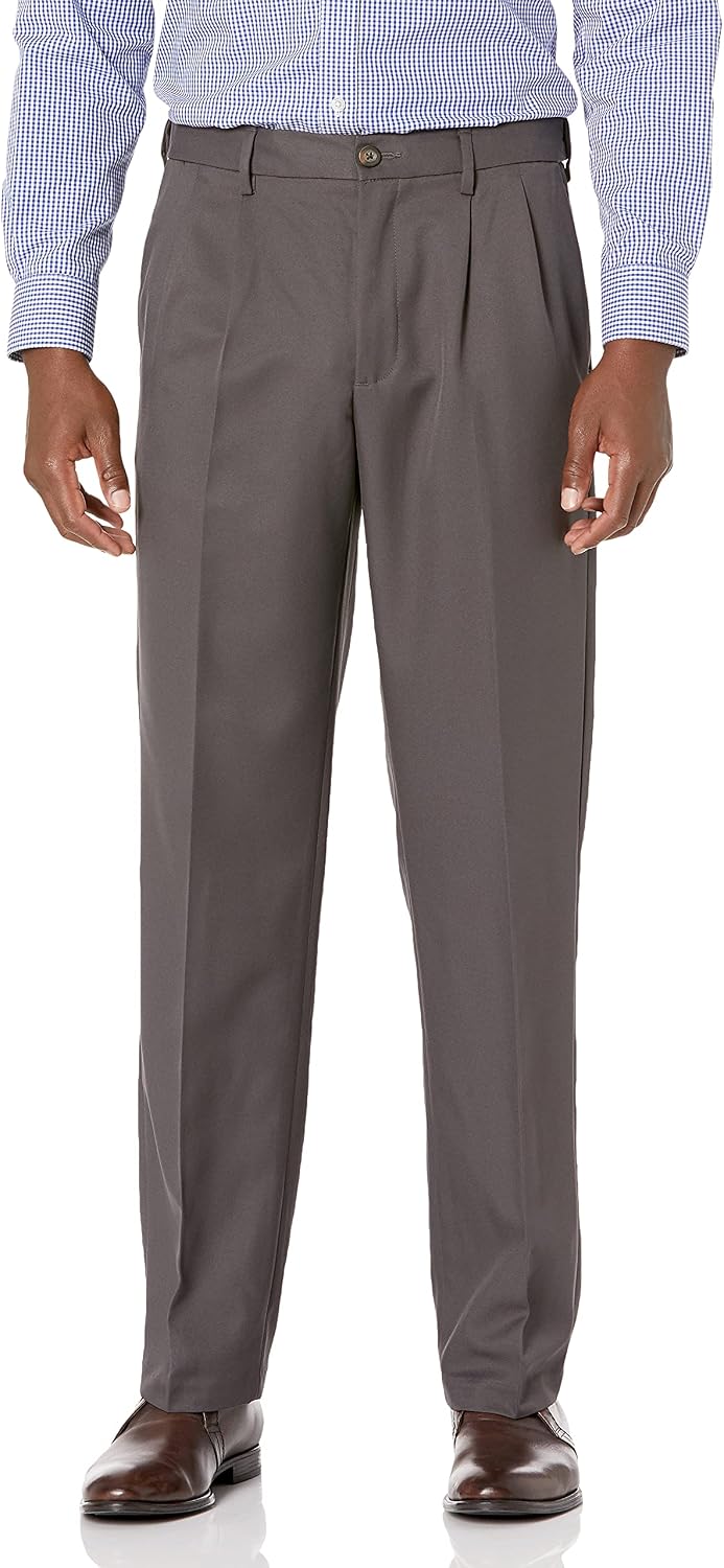 Amazon Essentials Men's Classic-Fit Pleated Dress Pants (Available in Big & Tall)