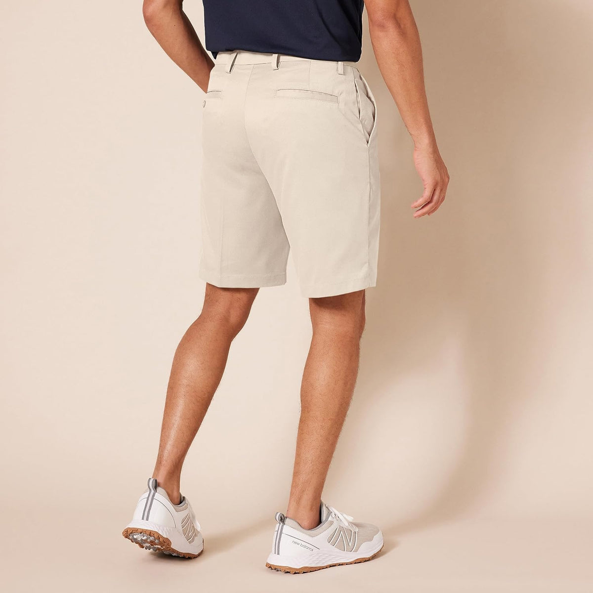 Amazon Essentials Men's Classic-Fit 9" Inseam Moisture-Wicking Golf Shorts, Functional Pockets (Available in Big & Tall)