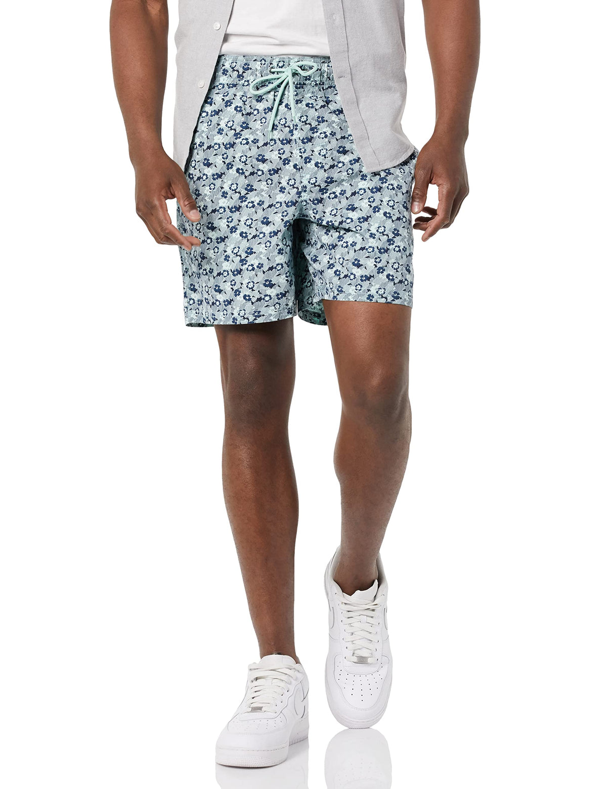 Amazon Essentials Men's 6" Inseam Regular Fit Drawstring Shorts with Elastic Waist and Pockets