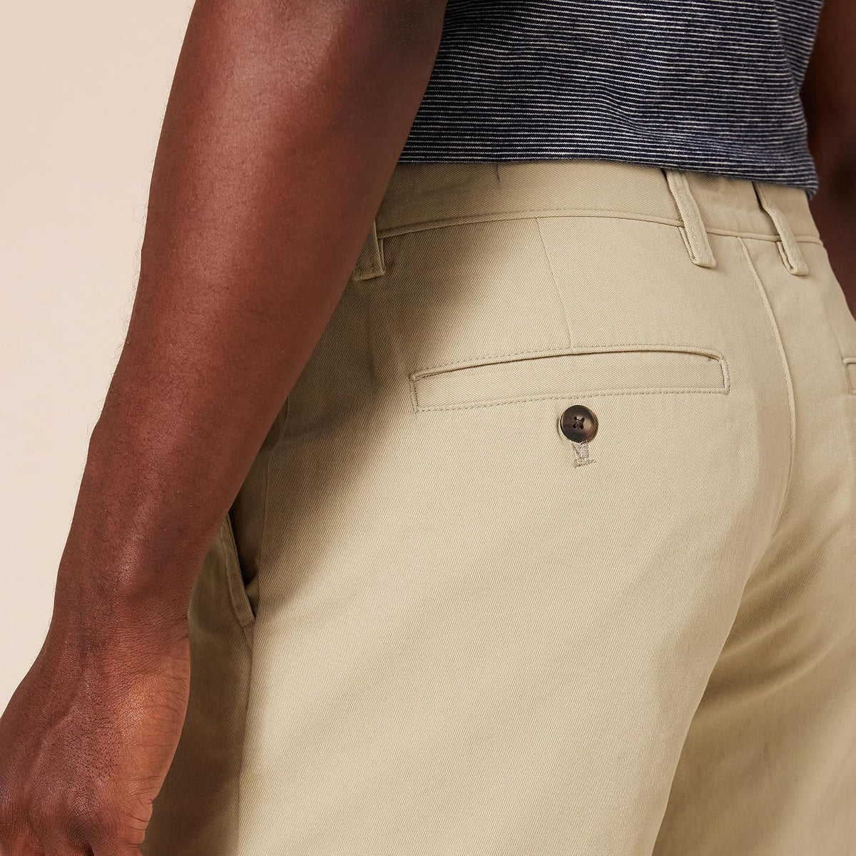 Amazon Essentials Men's Slim-Fit 9" Cotton Twill Khaki Chino Shorts with Tapered Leg